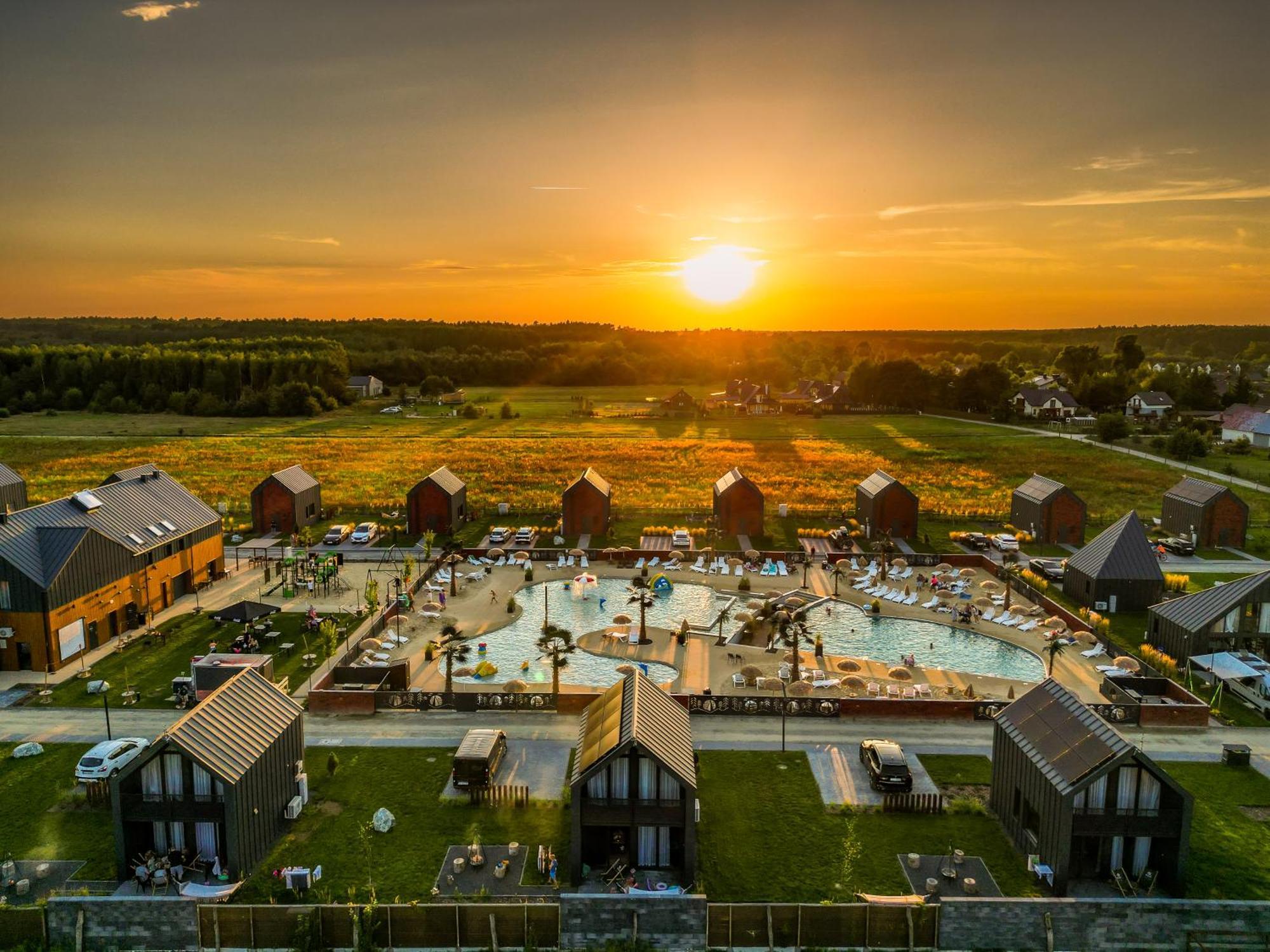 Wioska Wakacyjna Radawa Hotel Kültér fotó